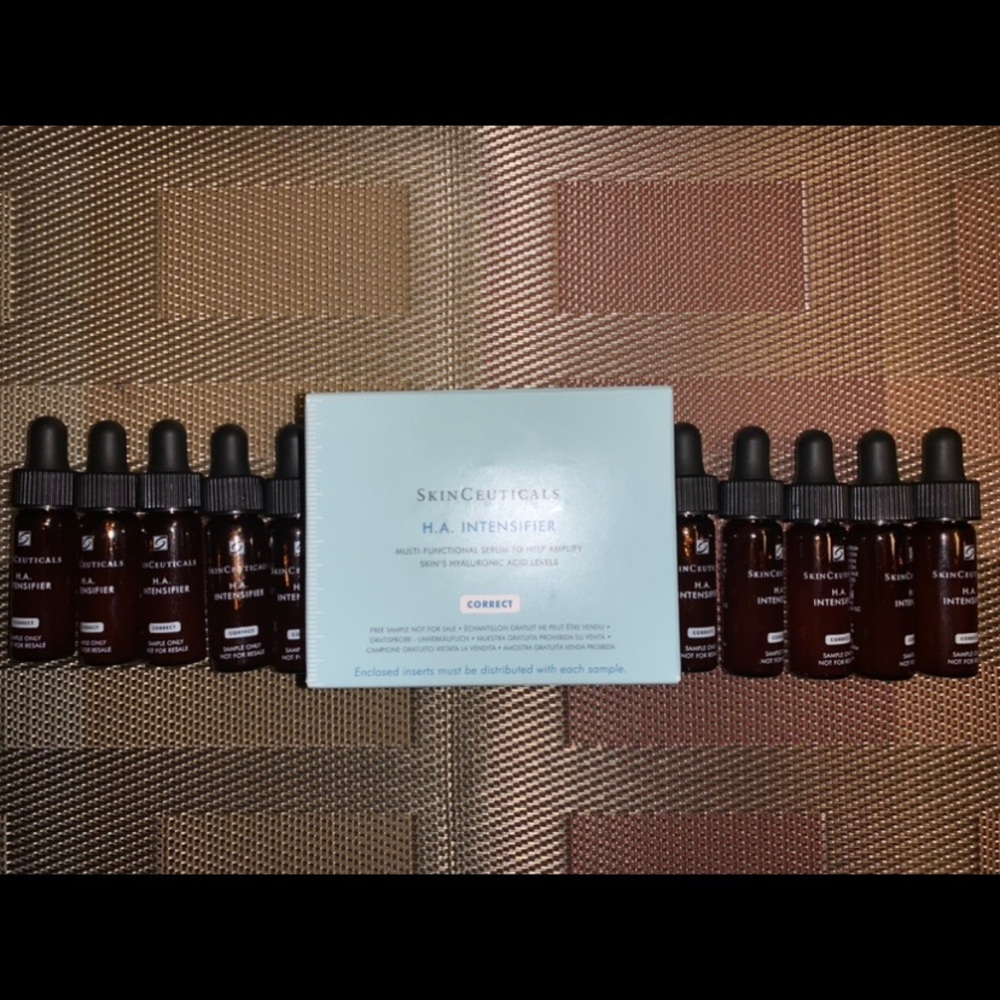 SkinCeuticals H.A. Intensifier Travel Sample Vials